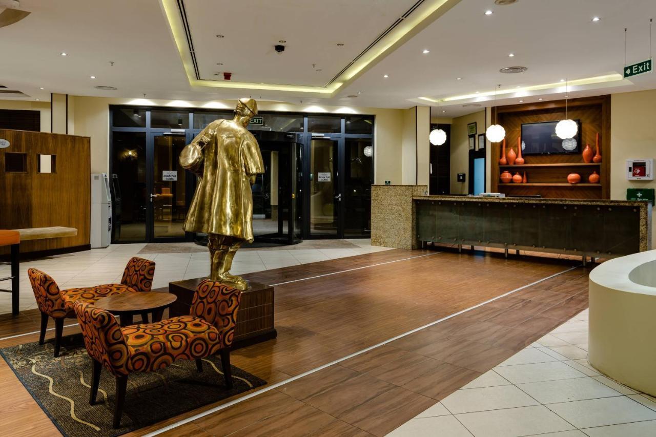 Protea Hotel By Marriott Ikeja Select Lagos Eksteriør billede