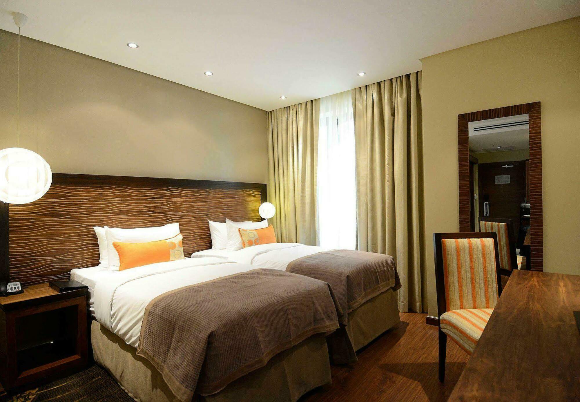 Protea Hotel By Marriott Ikeja Select Lagos Eksteriør billede